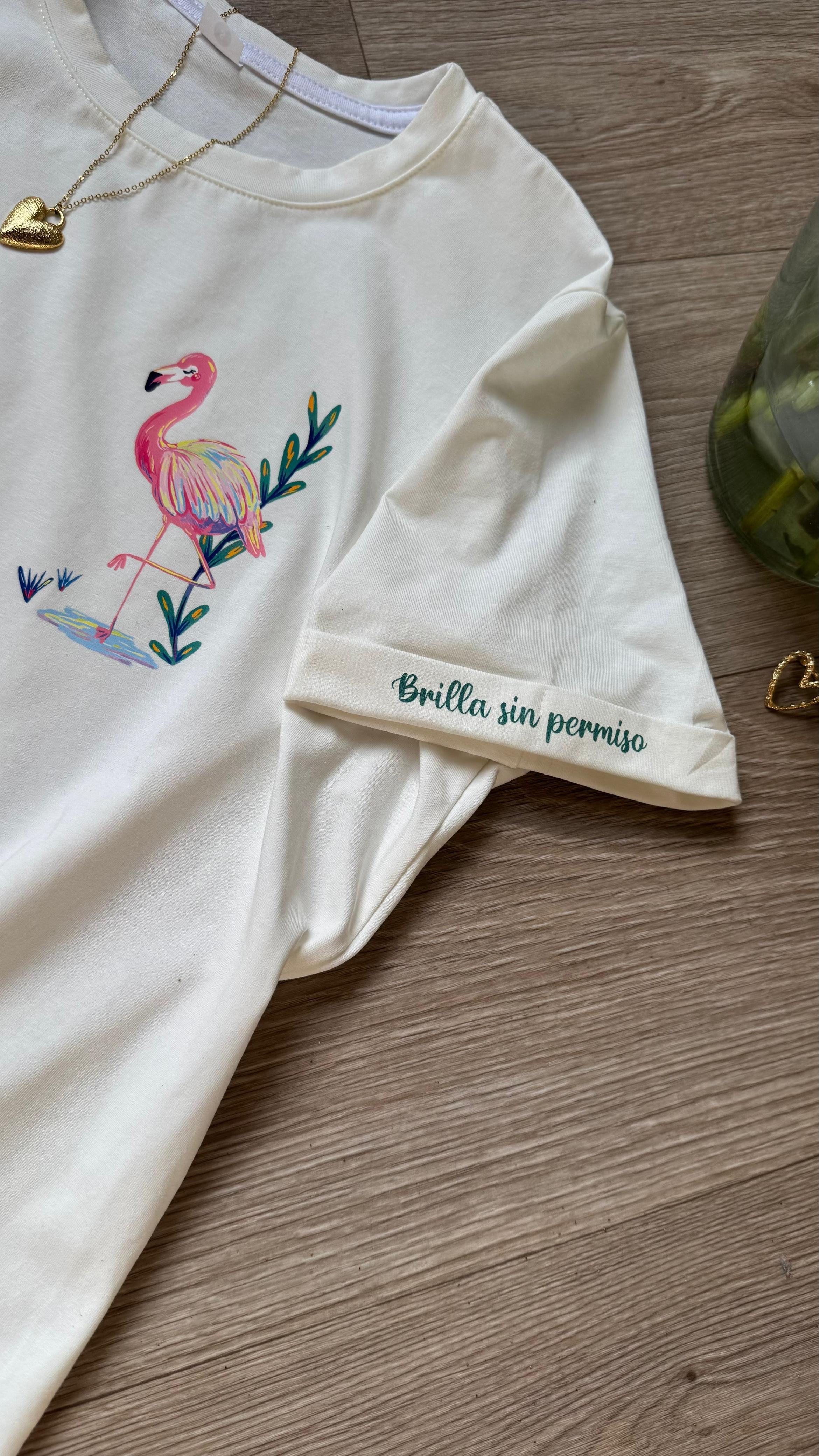 CAMISETA BRILLA SIN PERMISO