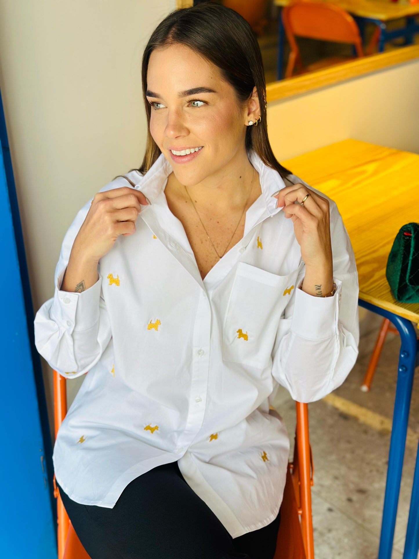CAMISA ADELAIDA ||| LOS PERROS