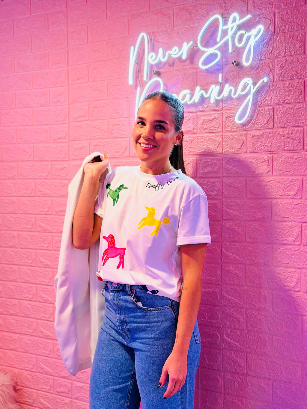 CAMISETA FLUFFY LOVE