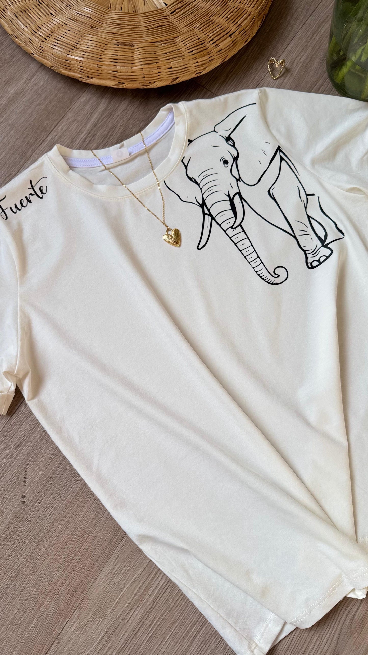 CAMISETA STRONGER THAN ELEPHANT