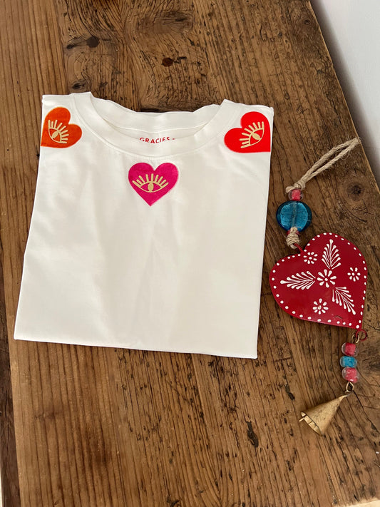 CAMISETA OJOS DEL CORAZON