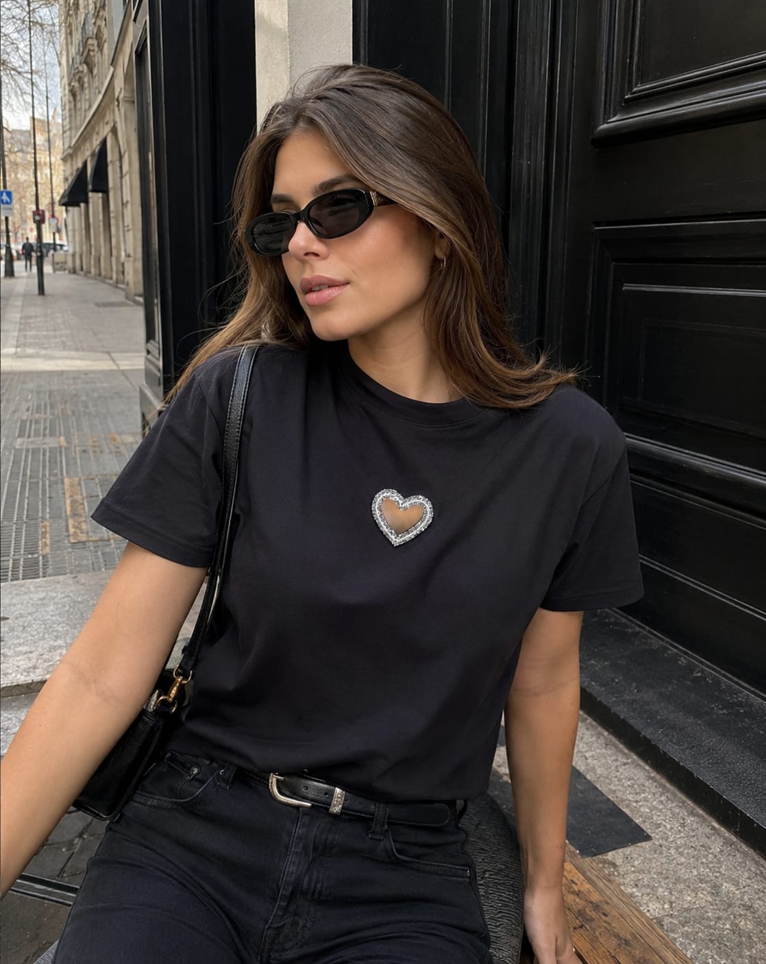CAMISETA CORAZON EN RELIEVE
