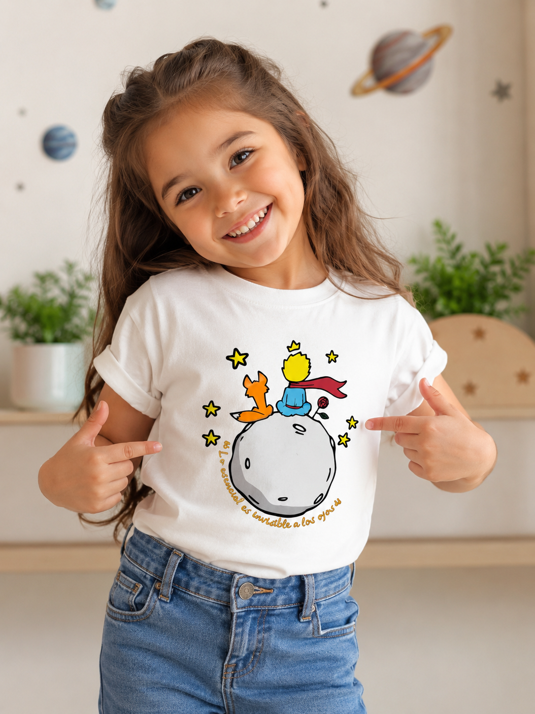 CAMISETA LO ESCENCIAL ES INVISIBLE MINI