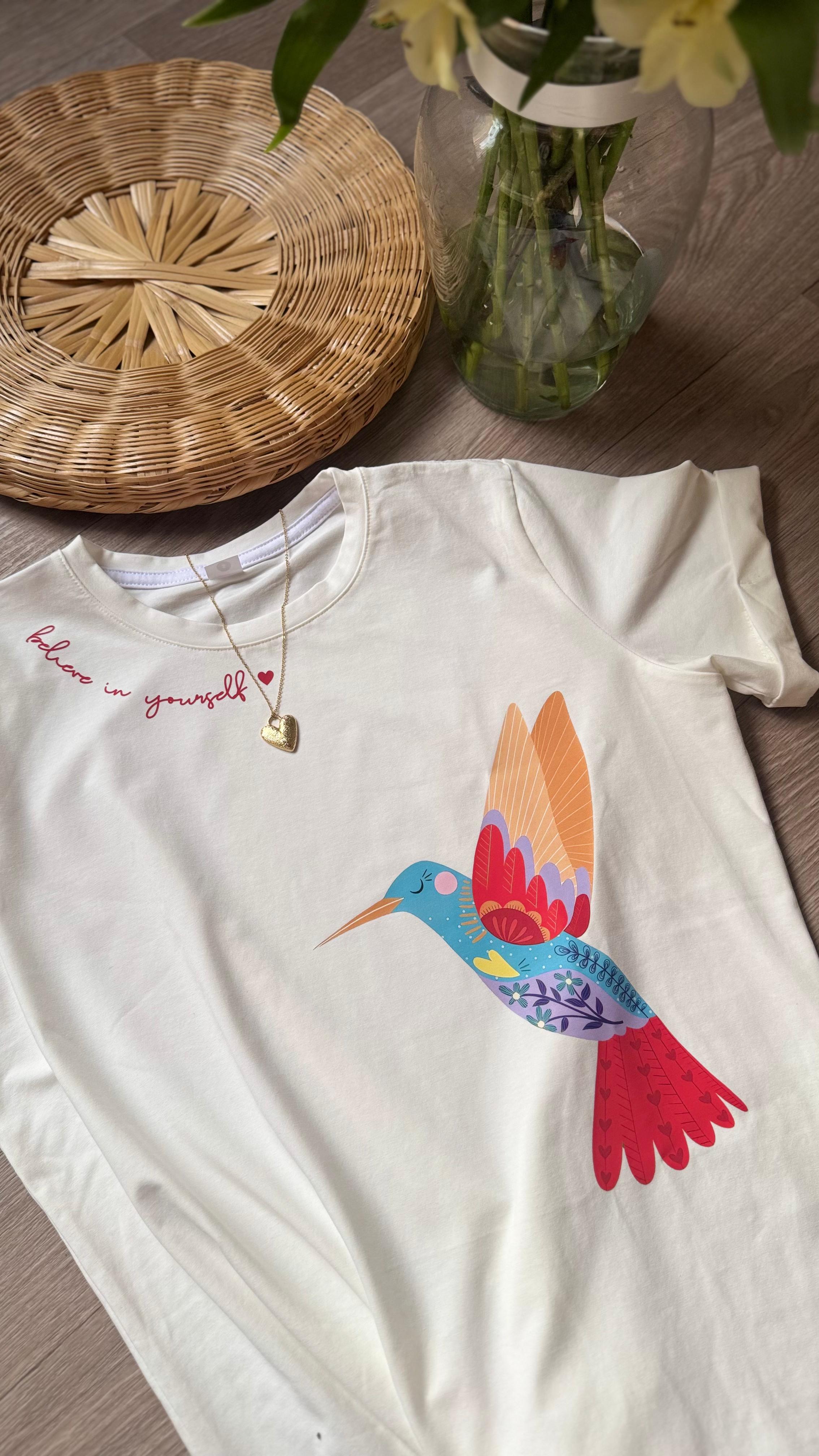 CAMISETA COLIBRI BELIEVE IN YOURSELF