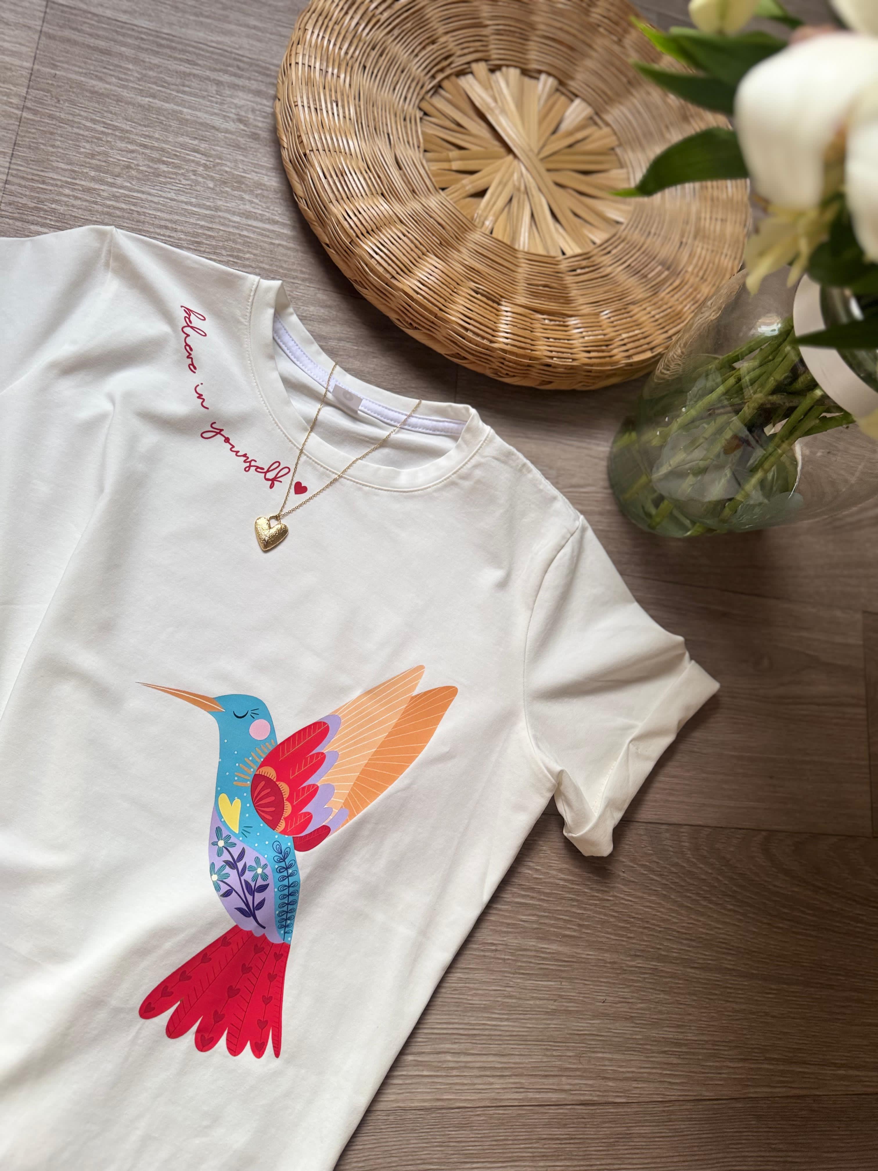 CAMISETA COLIBRI BELIEVE IN YOURSELF