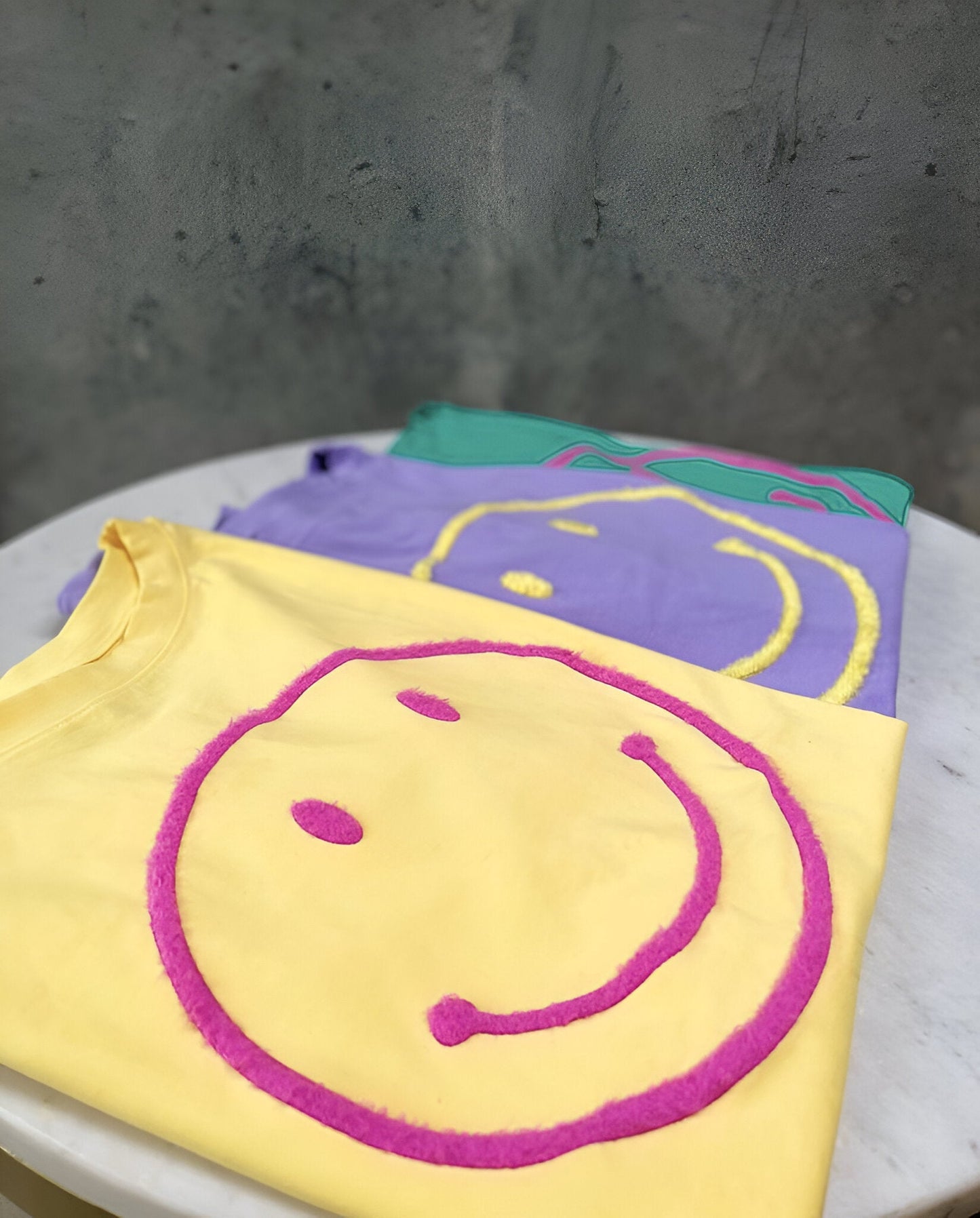 CAMISETA CARA FELIZ